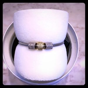 New Silver and Gold color Round Bracelet.